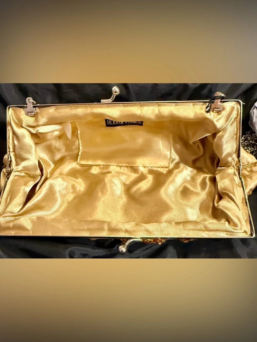 Y2K Deadstock Gold Beaded Evening Clutch Shoulder Bag NWT Bijoux Terner - Picture 7 of 13